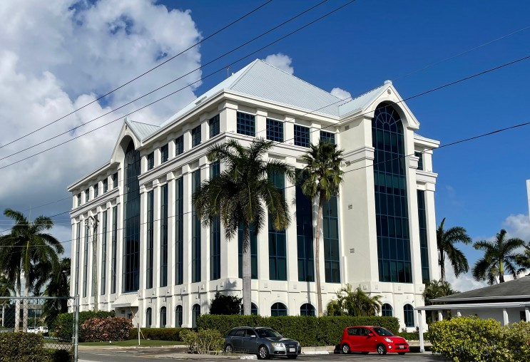 Lease Cayman Corporate Centre - 991 to 2287 sq. ft. Property - IRG Cayman